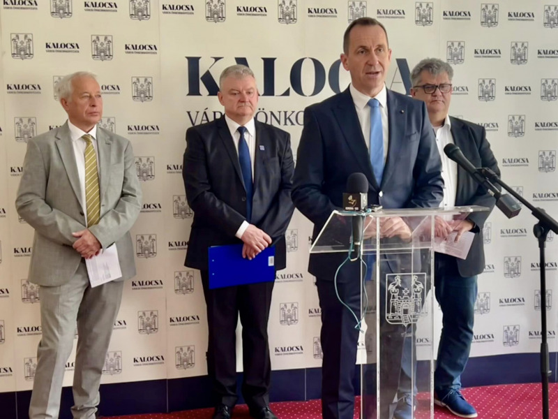 „Kalocsán az elmúlt négy évben több utca teljes ivóvíz-hálózatát sikerült megújítanunk” - Filvig Géza